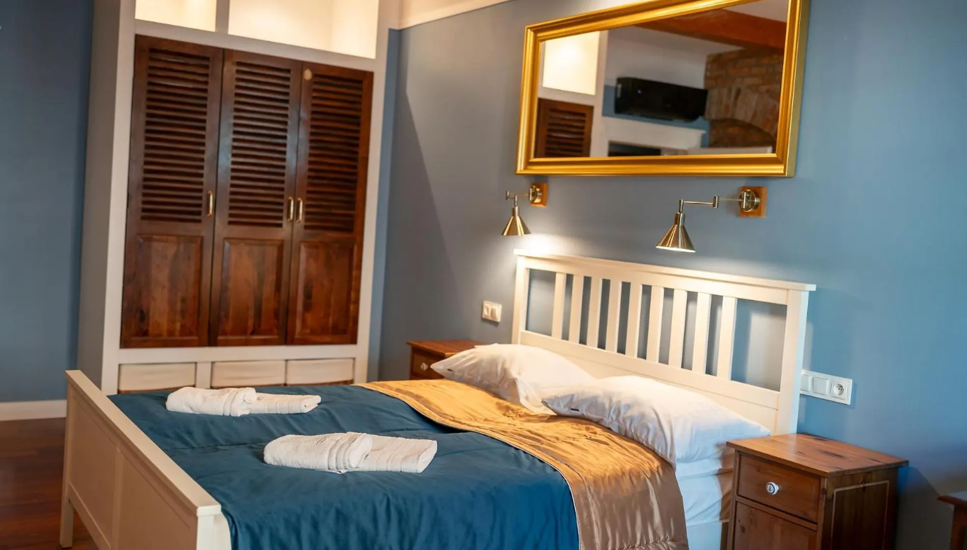 Old House Apartments 2 Πόζναν